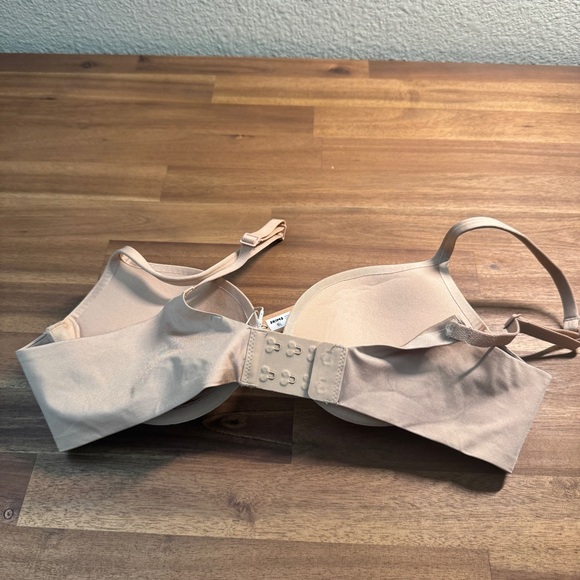 Skims Ultimate Push Up Plunge Clay 36A Nude Bra - Picture 3 of 6